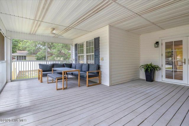 221 NE 60th Street, Oak Island, NC 28465