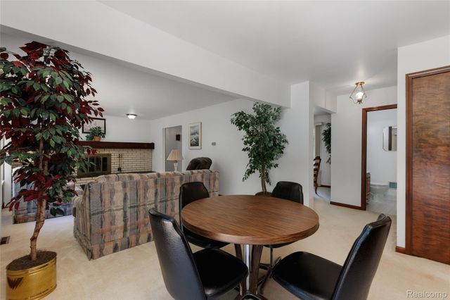 10100 Bridge Lake Road, Springfield Charter Township, MI 48348