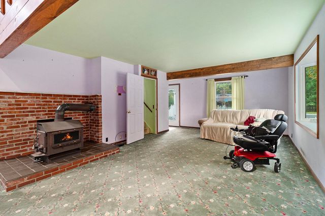 559 E Sands Street, Pentwater Vlg, MI 49449