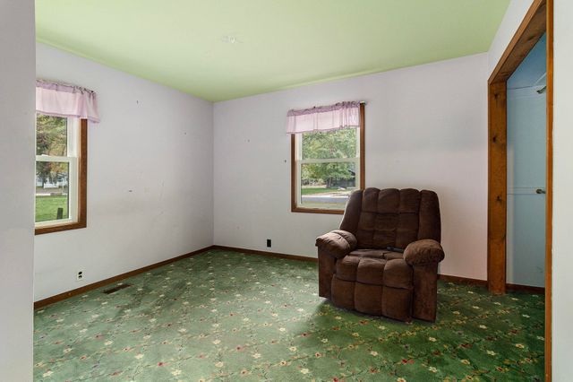 559 E Sands Street, Pentwater Vlg, MI 49449