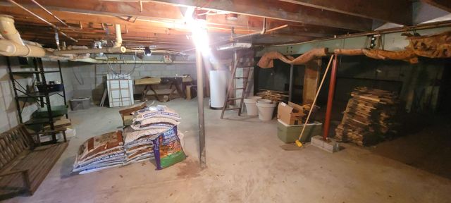559 E Sands Street, Pentwater Vlg, MI 49449