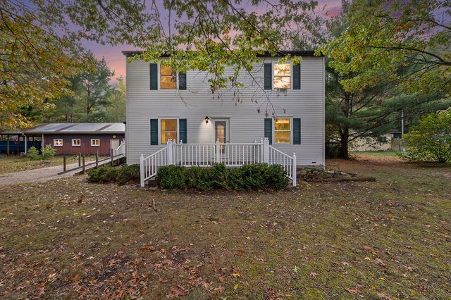 559 E Sands Street, Pentwater Vlg, MI 49449