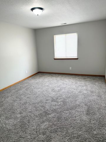 9669 Wildflower Court 8, Van Buren Twp, MI 48111