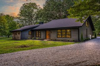 364 Cook Rd, Tullahoma, TN 37388