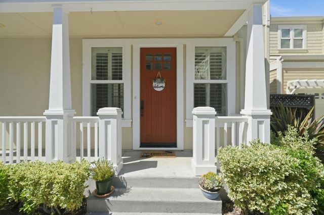 135 Creekside Village Drive, Los Gatos, CA 95032