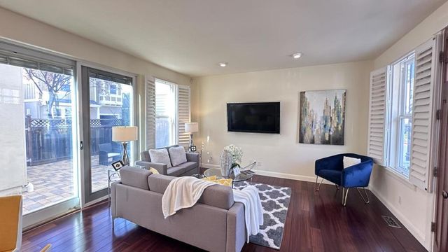 135 Creekside Village Drive, Los Gatos, CA 95032