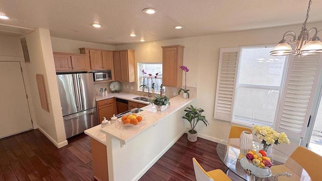 135 Creekside Village Drive, Los Gatos, CA 95032