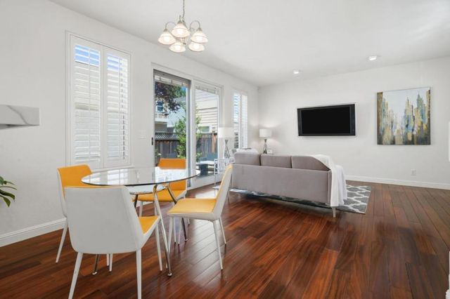 135 Creekside Village Drive, Los Gatos, CA 95032