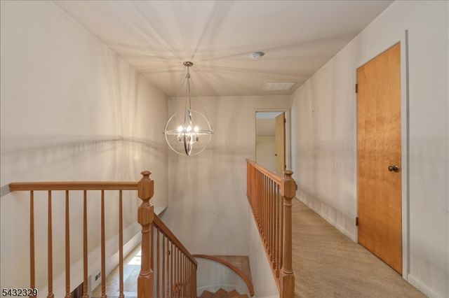 8 Branko Rd, Berkeley Heights Twp., NJ 07922