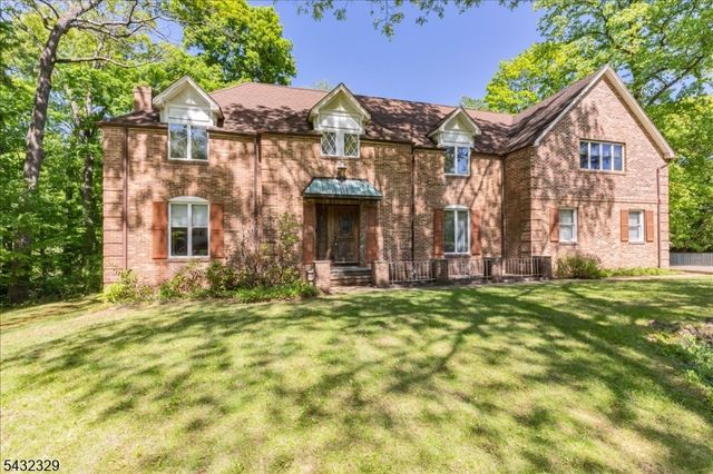 8 Branko Rd, Berkeley Heights Twp., NJ 07922