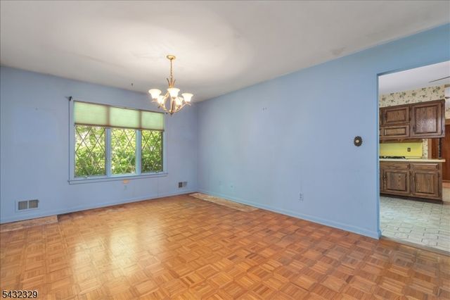 8 Branko Rd, Berkeley Heights Twp., NJ 07922