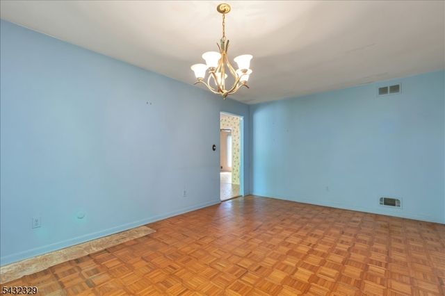 8 Branko Rd, Berkeley Heights Twp., NJ 07922