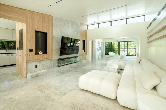 7850 Hawthorne Ave, Miami Beach, FL 33141