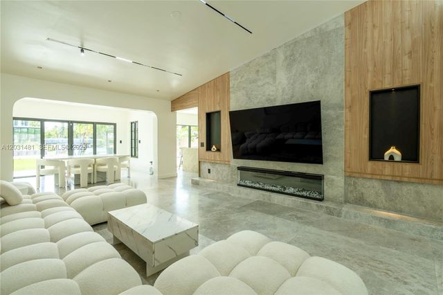7850 Hawthorne Ave, Miami Beach, FL 33141