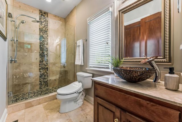 8914 Tartan Fields Drive, Dublin, OH 43017