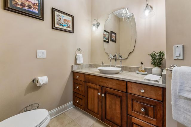 8914 Tartan Fields Drive, Dublin, OH 43017