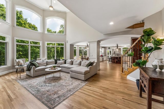 8914 Tartan Fields Drive, Dublin, OH 43017