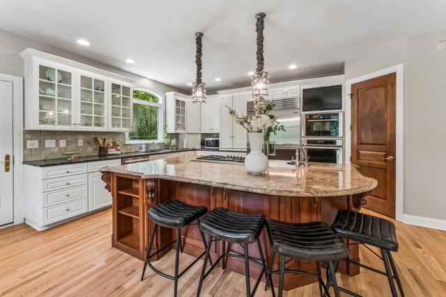8914 Tartan Fields Drive, Dublin, OH 43017