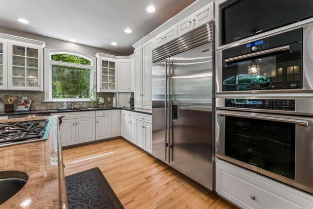8914 Tartan Fields Drive, Dublin, OH 43017