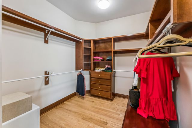 8914 Tartan Fields Drive, Dublin, OH 43017
