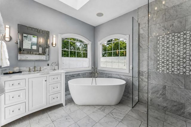 8914 Tartan Fields Drive, Dublin, OH 43017