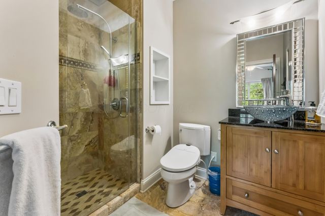 8914 Tartan Fields Drive, Dublin, OH 43017