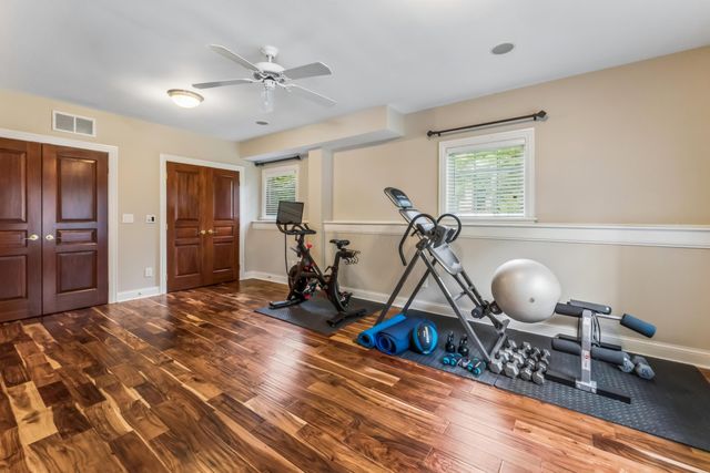 8914 Tartan Fields Drive, Dublin, OH 43017