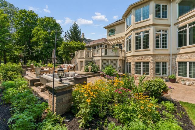 8914 Tartan Fields Drive, Dublin, OH 43017