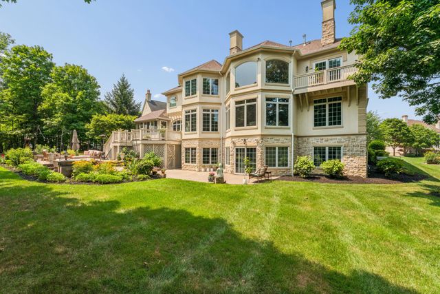 8914 Tartan Fields Drive, Dublin, OH 43017