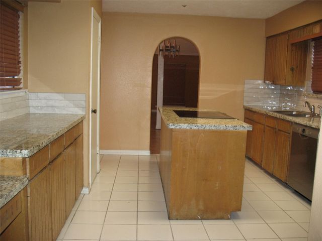 6030 Gallant Forest Drive, Houston, TX 77088