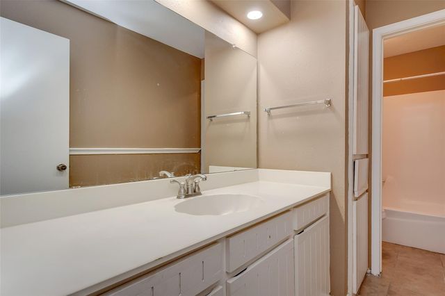 6030 Gallant Forest Drive, Houston, TX 77088