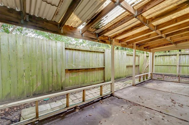 6030 Gallant Forest Drive, Houston, TX 77088