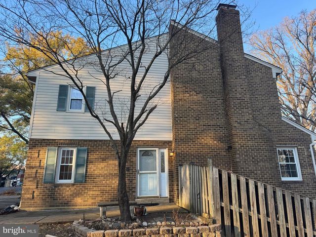 1008 MOOREFIELD CREEK RD SW, Vienna, VA 22180