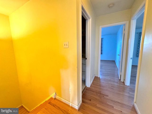 1008 MOOREFIELD CREEK RD SW, Vienna, VA 22180