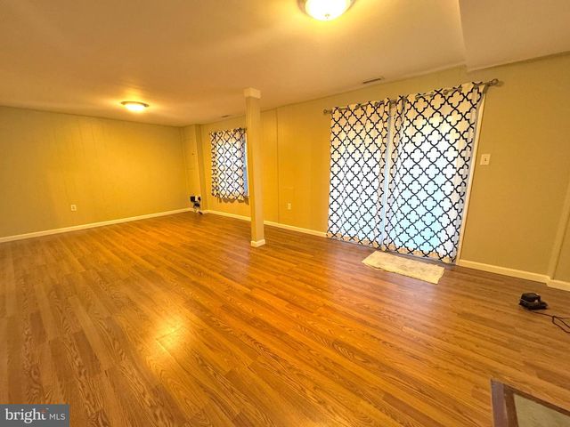 1008 MOOREFIELD CREEK RD SW, Vienna, VA 22180