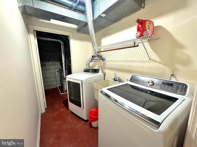 1008 MOOREFIELD CREEK RD SW, Vienna, VA 22180