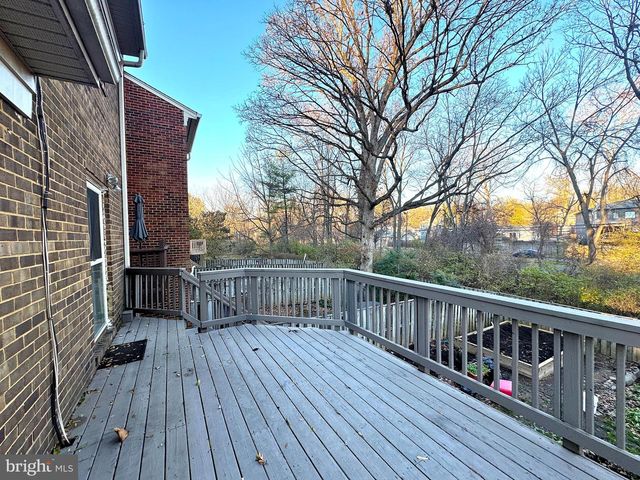 1008 MOOREFIELD CREEK RD SW, Vienna, VA 22180