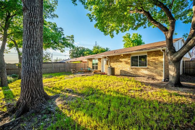 5208 Kisor Drive, The Colony, TX 75056