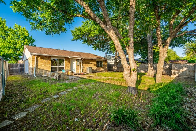 5208 Kisor Drive, The Colony, TX 75056