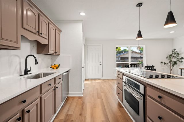5208 Kisor Drive, The Colony, TX 75056