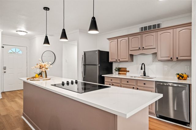 5208 Kisor Drive, The Colony, TX 75056