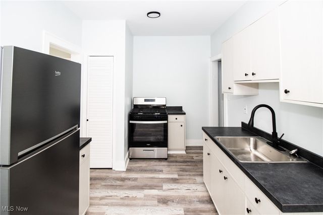 3296-3300 E 149th Street, Cleveland, OH 44120