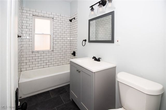 3296-3300 E 149th Street, Cleveland, OH 44120