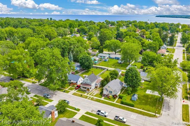 2714 Stone Street, Port Huron, MI 48060