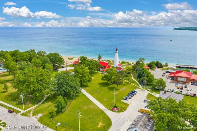 2714 Stone Street, Port Huron, MI 48060