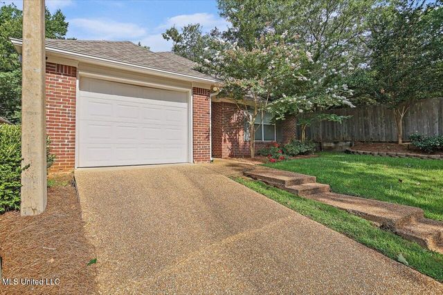 107 Stonecastle Court, Brandon, MS 39047