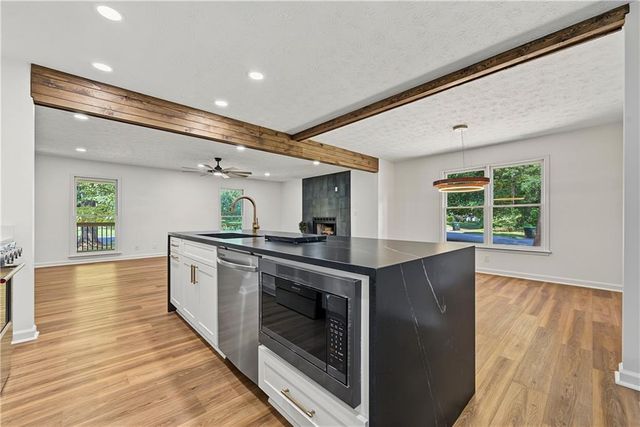 291 Crabapple Court, Powder Springs, GA 30127