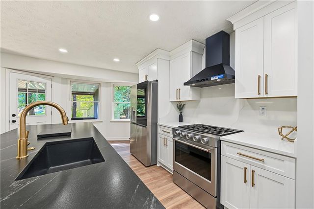 291 Crabapple Court, Powder Springs, GA 30127