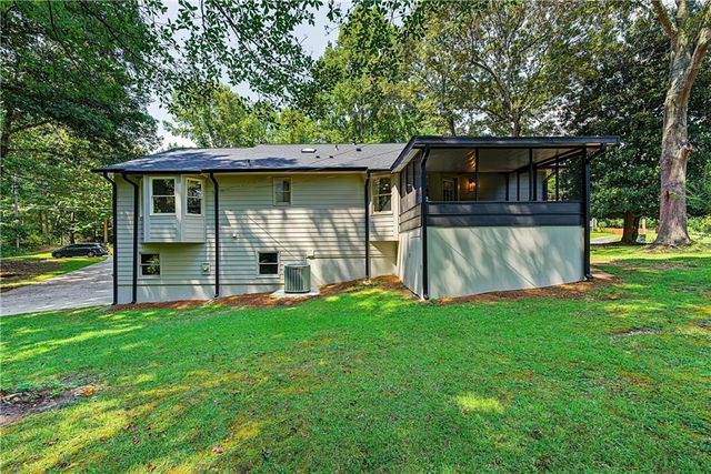 291 Crabapple Court, Powder Springs, GA 30127