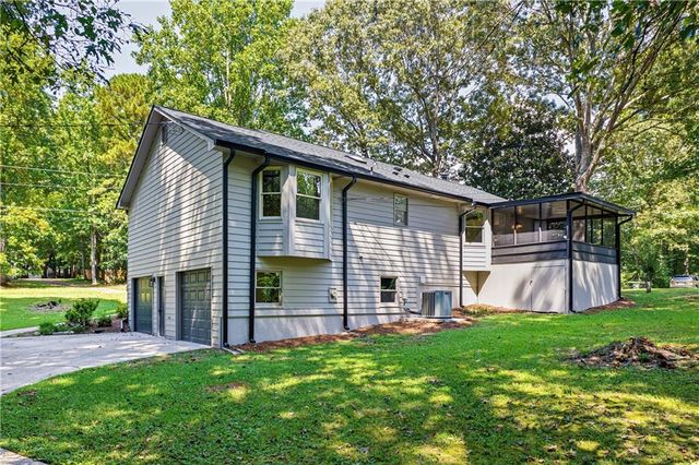 291 Crabapple Court, Powder Springs, GA 30127